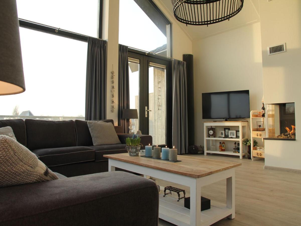 Lovely Holiday Home In Stavoren Near Frisian Lakes Exterior photo