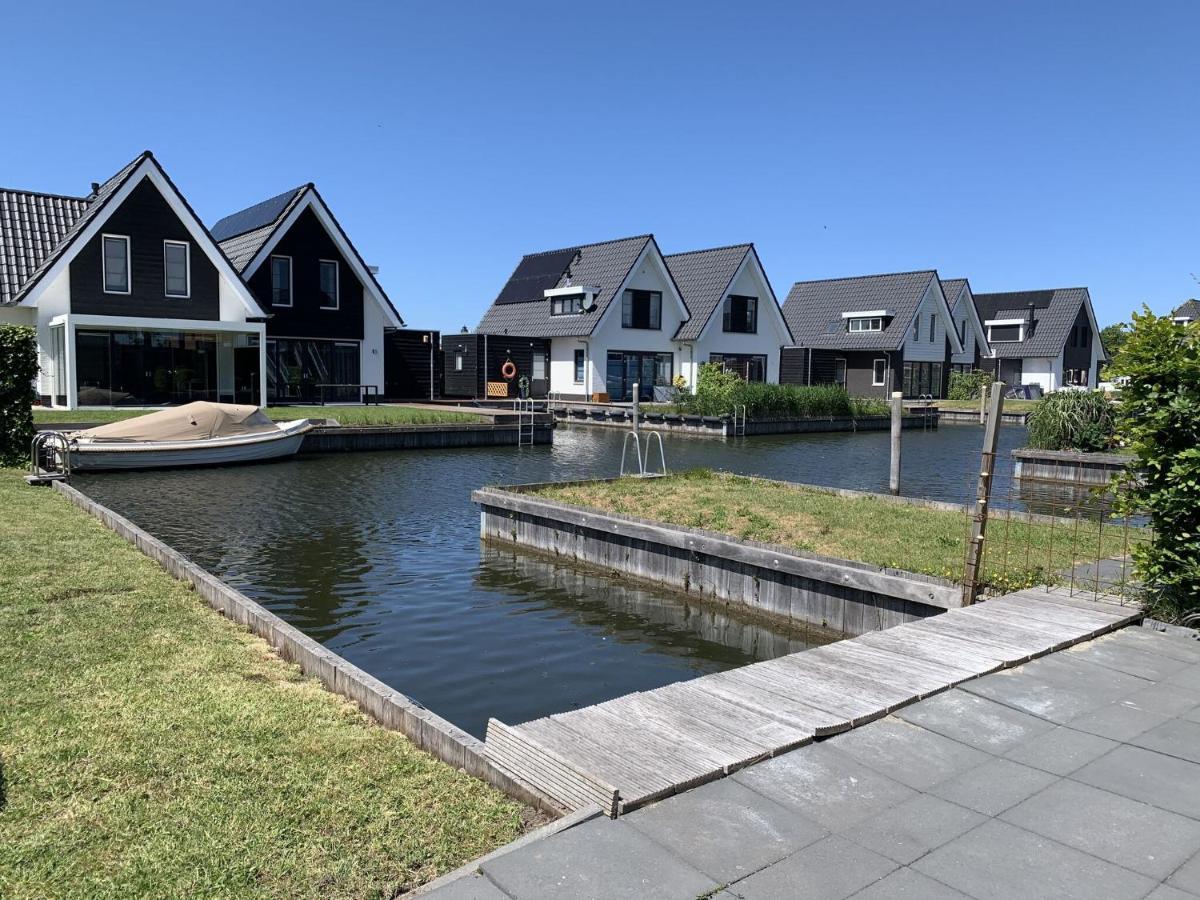 Lovely Holiday Home In Stavoren Near Frisian Lakes Exterior photo